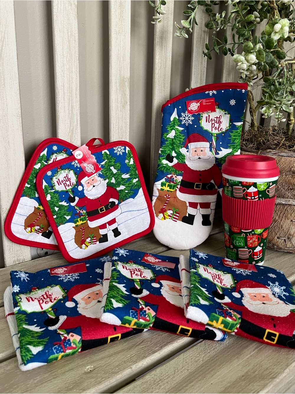 Santa Set ~ 3/kitchen towels 1-mitt & 2-Pot Holder, 1-Coffee Tumble ~ NEW